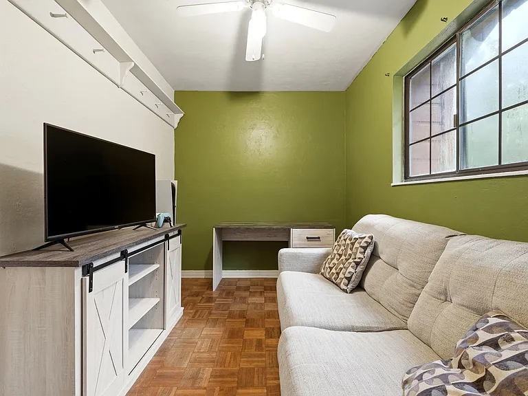 900 SW 62nd Blvd #B5 — Photo 14