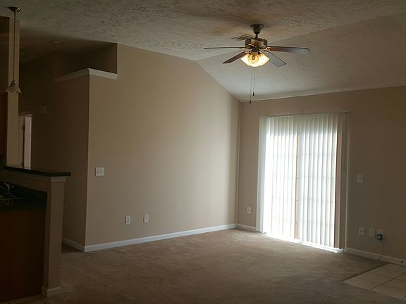 3rd image of 544 Rose Cottage Cir
