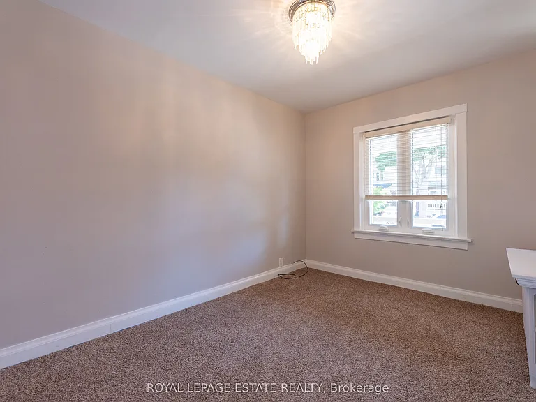 326 Monarch Park Ave — Photo 6