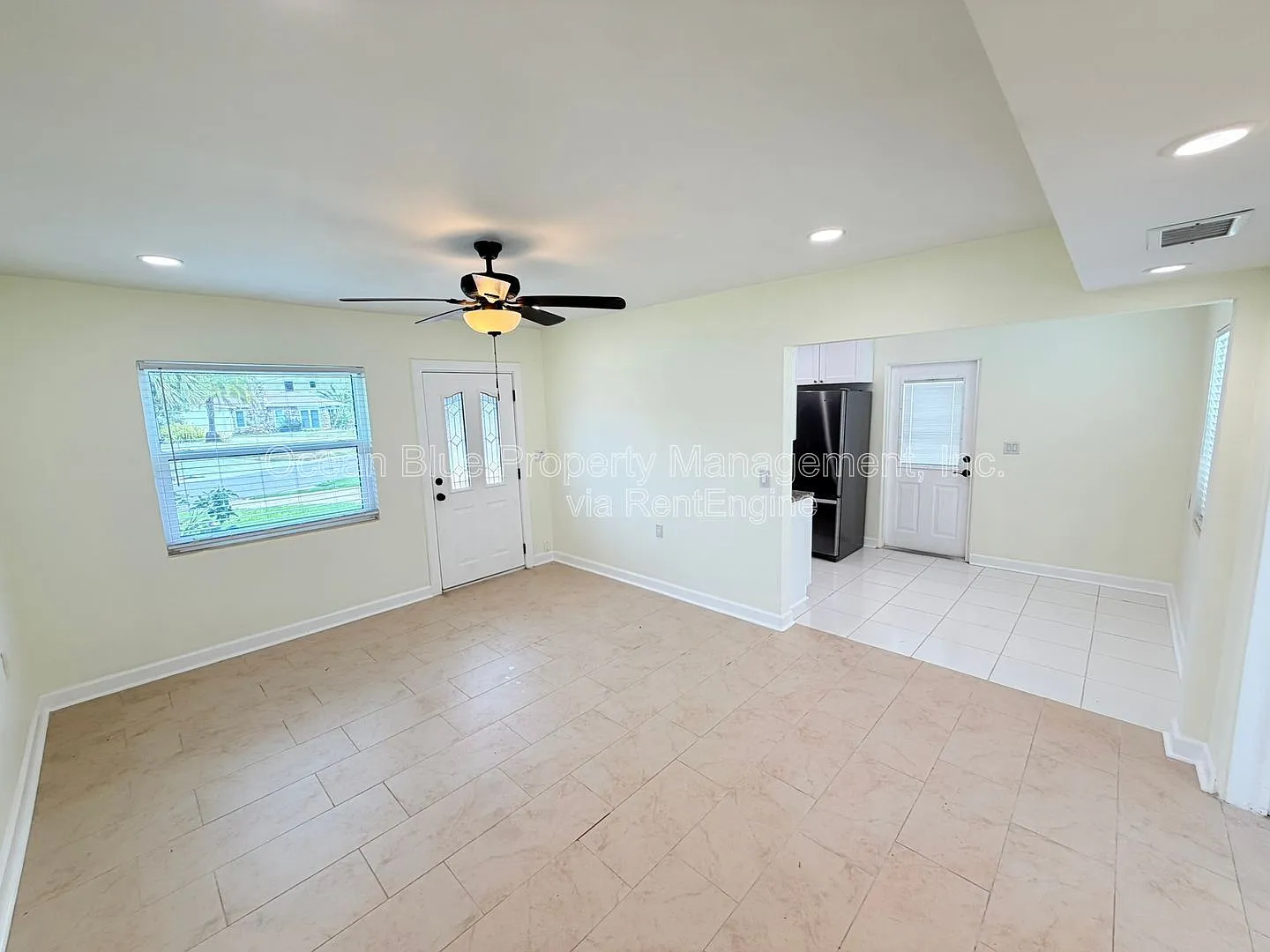3 bed, 1.0 bath, 936 sqft, $3,395 — Photo 4