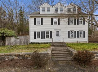 9 Maple St, Weston, CT 06883