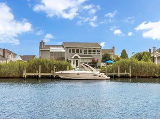 20 Canal Rd, Oakdale, NY 11769