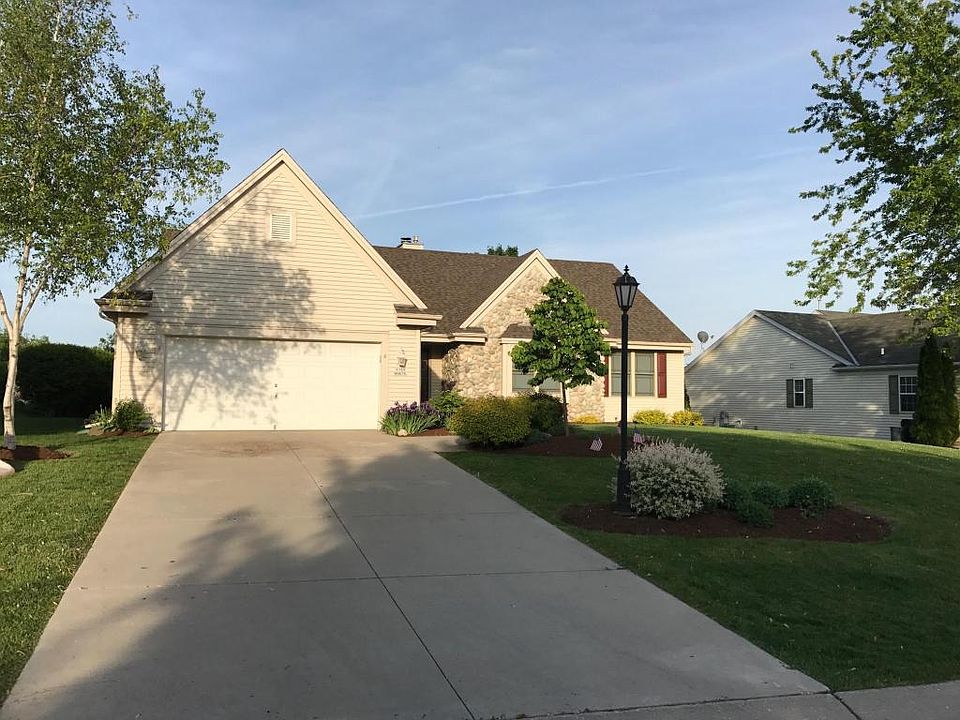 1st image of W143N9676 Amber Dr