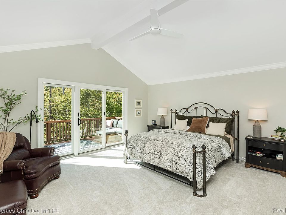 22241 Village Pines Dr, photo 14