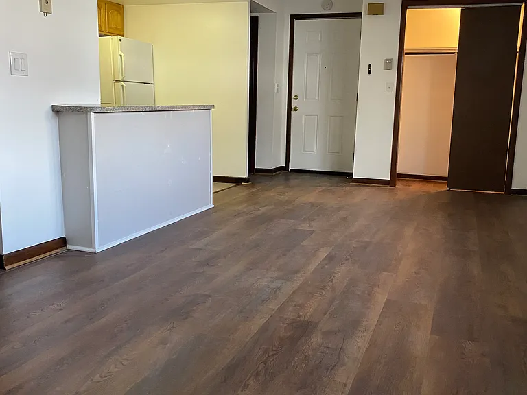 170 Knox — Photo 34