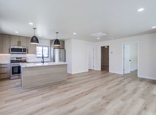 4152 Massachusetts Ave, La Mesa, CA 91941