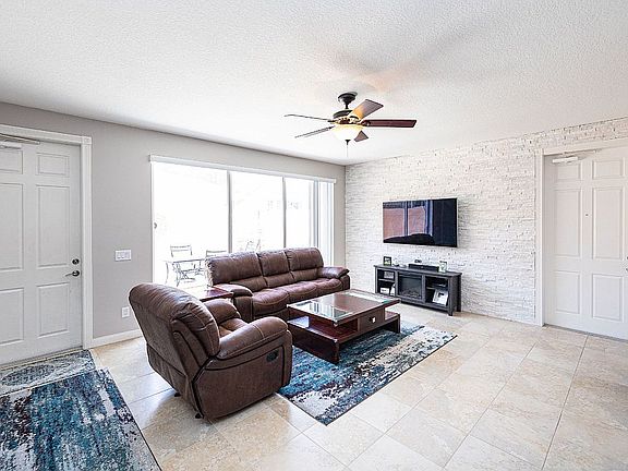 3rd image of 1860 Burgos Dr