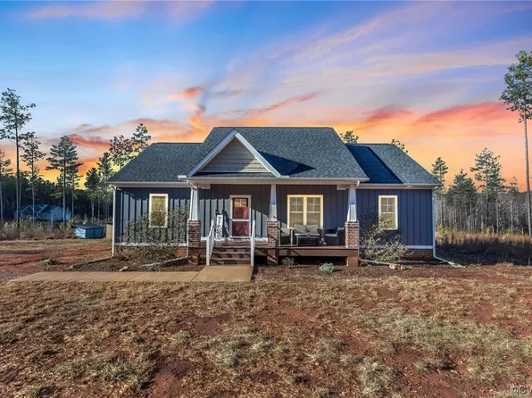 6173 Community House Rd, Columbia, VA 23038