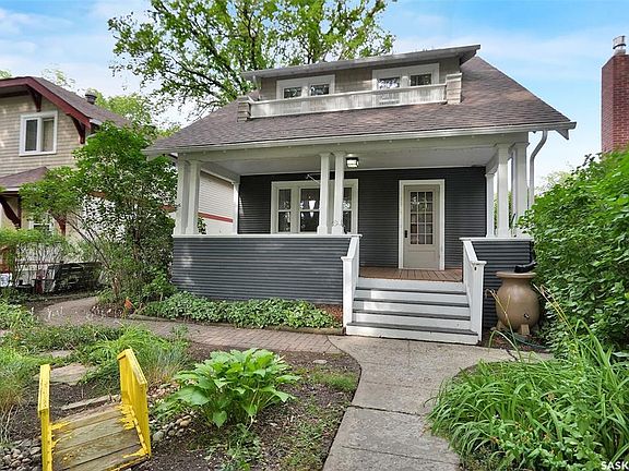 3rd image of 2210 Athol STREET
