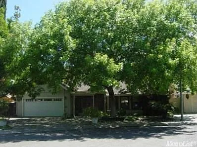 322 Elise Ct photo 1