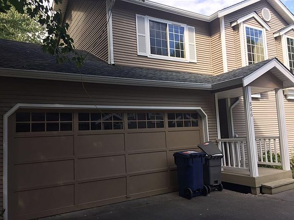 2nd image of 185 NW Juniper St #866