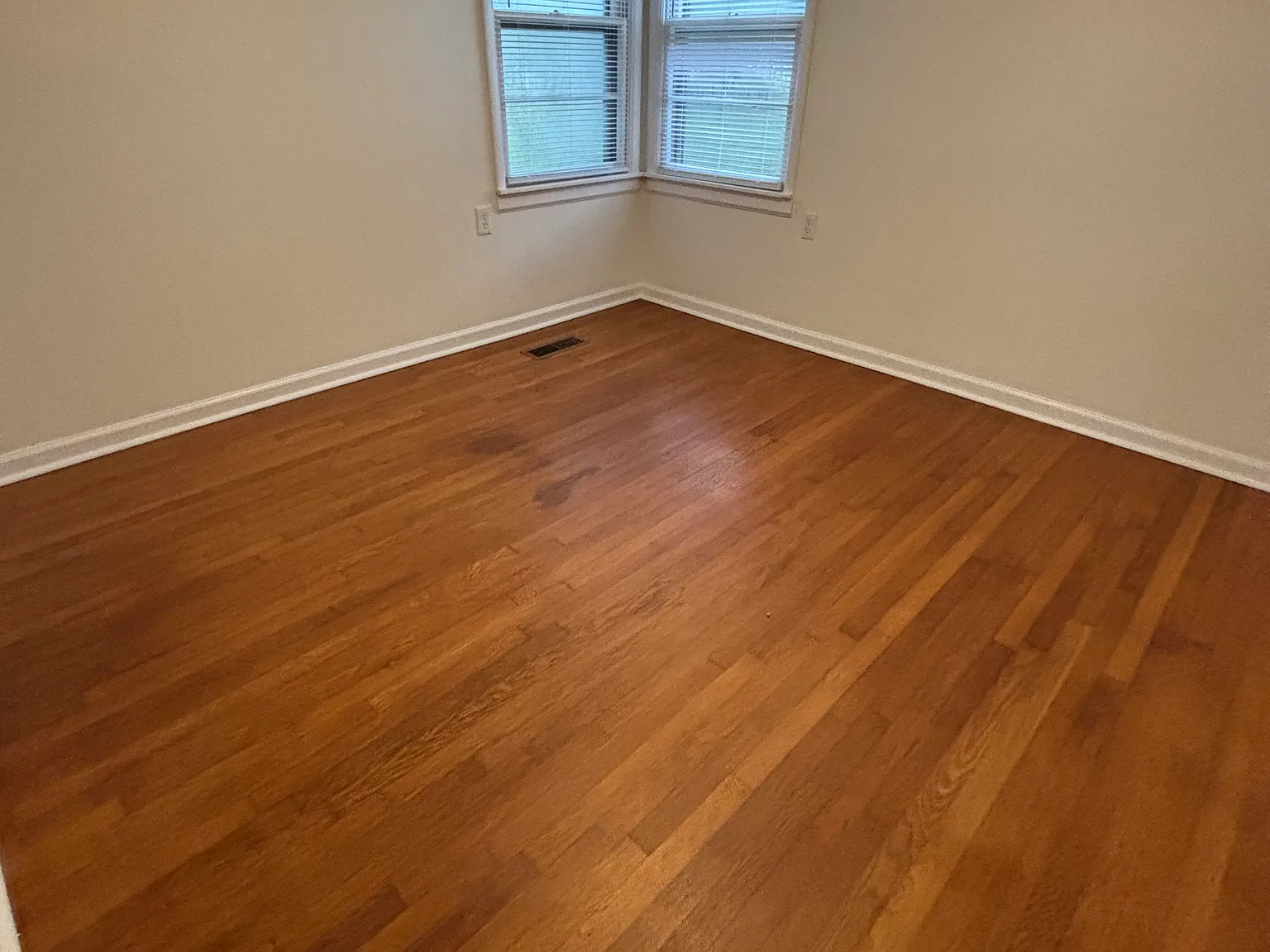 3 bed, 1305 sqft, $1,695 — Photo 4