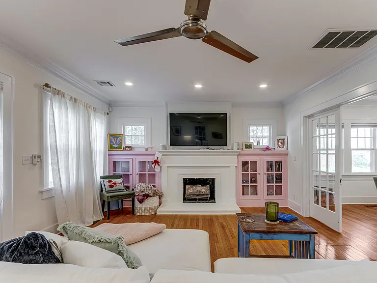 1025 NW 34th St — Photo 7
