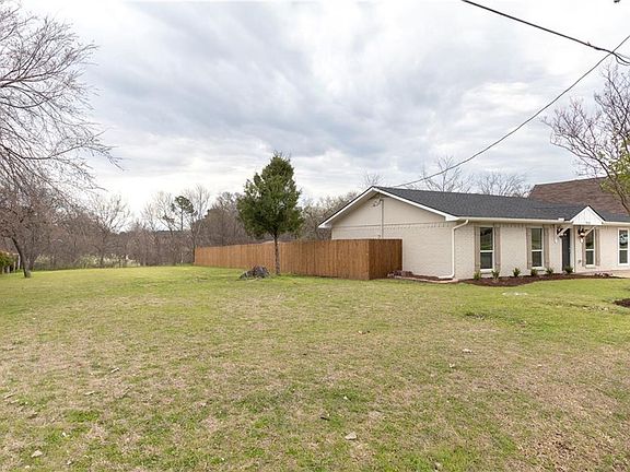 2nd image of 7510 Lakeland Dr