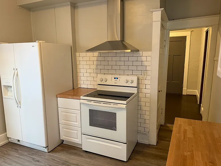 1015 N Olney St — Photo 4