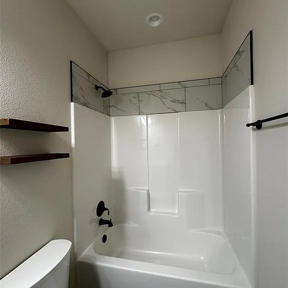 331 Sophia Ln — Photo 23