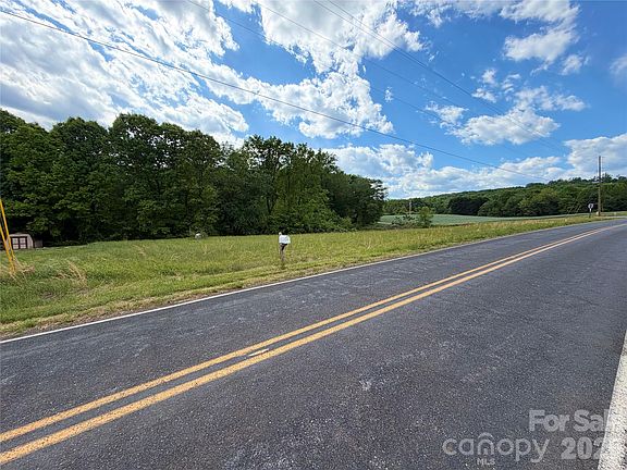 5th image of 1283 Pisgah Rd