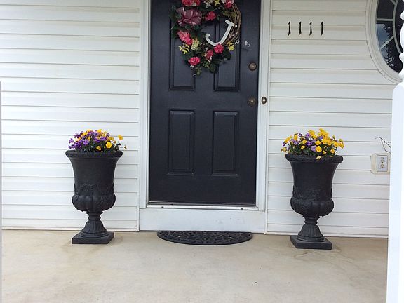 2nd image of 1111 Decca Dr