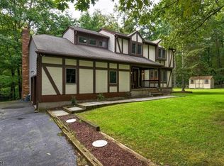 36 Rock View Dr, Sparta, NJ 07871
