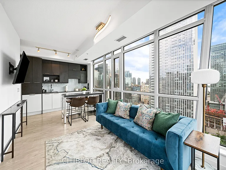 30 Nelson St #2807 — Photo 18