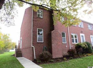 1 Fairfax Vlg, Harrisburg, PA 17112