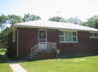 8223 Maple Ave, Gary, IN 46403