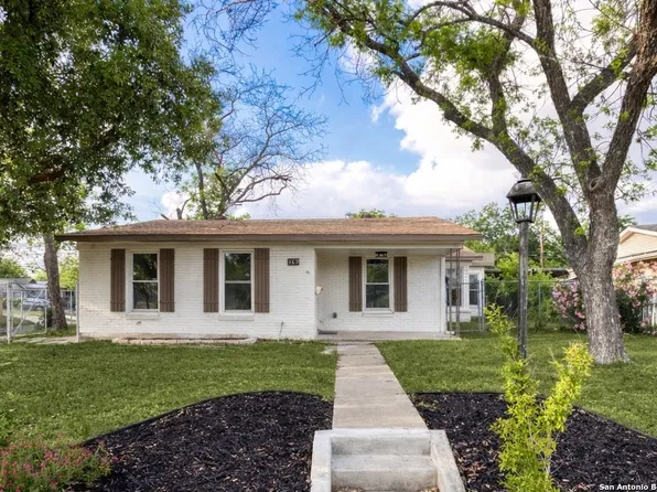 369 W Mandalay, San Antonio, TX 78212