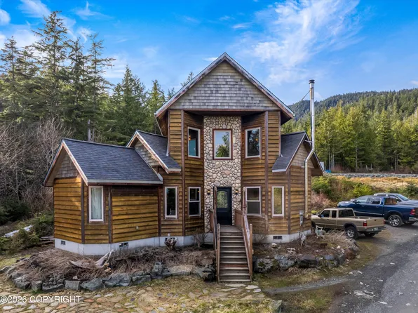 6385 Mayo Ln, Ketchikan, AK 99901