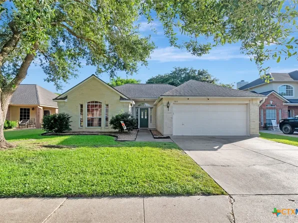 705 Ashland Crk, Victoria, TX 77901