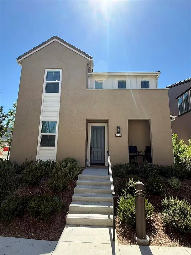 4 bed, 1810 sqft, $4,000 — Photo 1