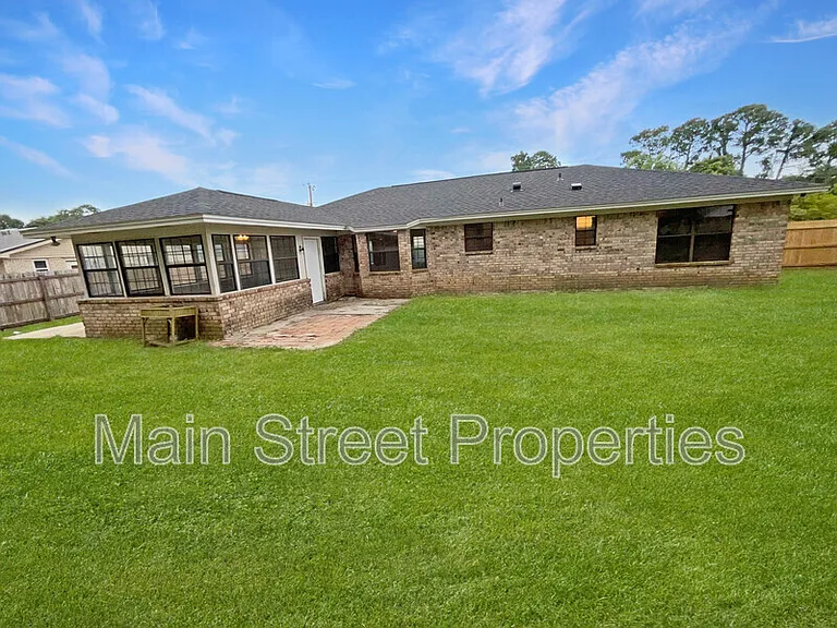 7524 Sandy Creek Dr — Photo 19