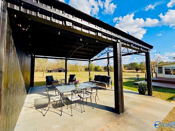 4th image of 3210 Holmes Rd SW