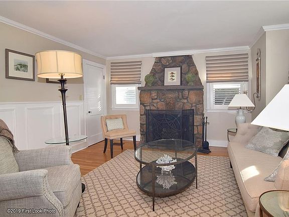 4th image of 364 Carpenter Dr