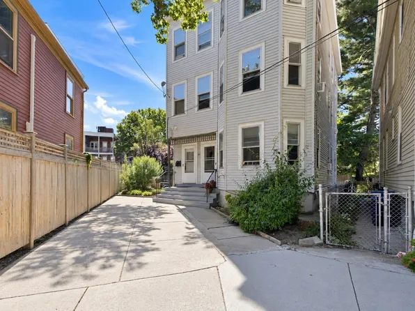 72 Eustis St, Cambridge, MA 02140