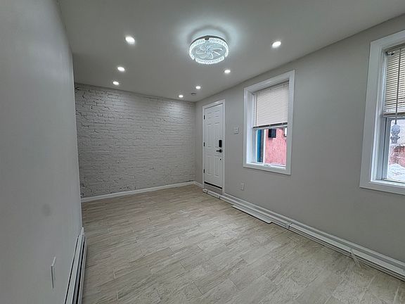 3rd image of 59 Lafayette St #G