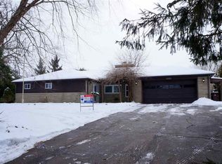 1833 Badgley Rd, Jackson, MI 49203