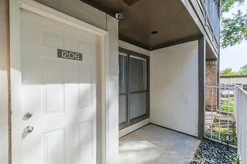 6633 W Airport Blvd Photo 1