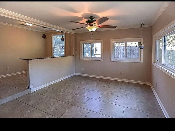 4th image of 2613 Aster St