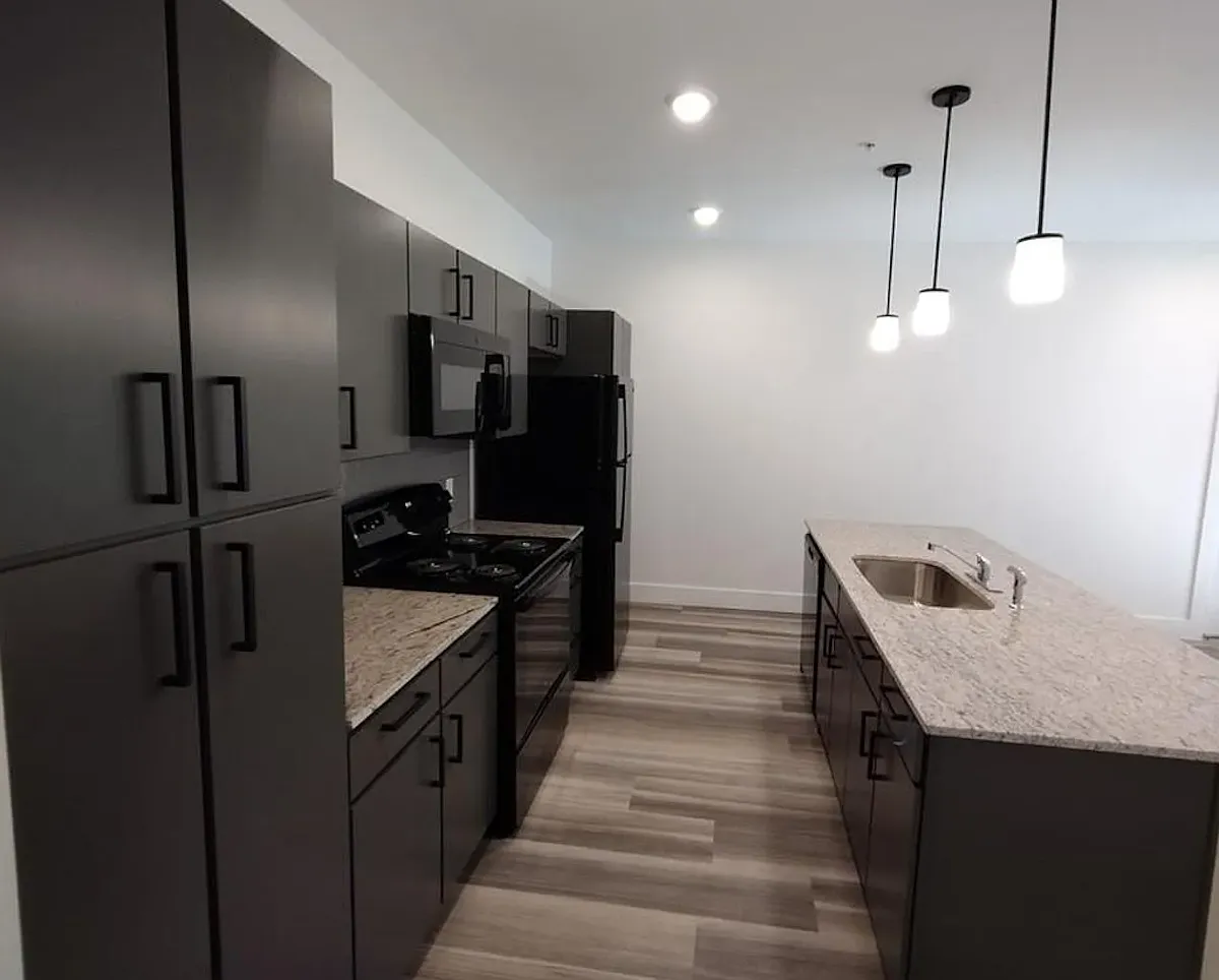 South Creekside Apartments Phase 2 — Photo 2