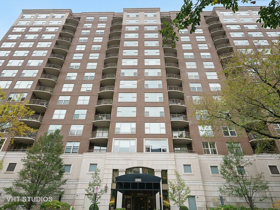 1st image of 1301 N Dearborn Pkwy APT 1003