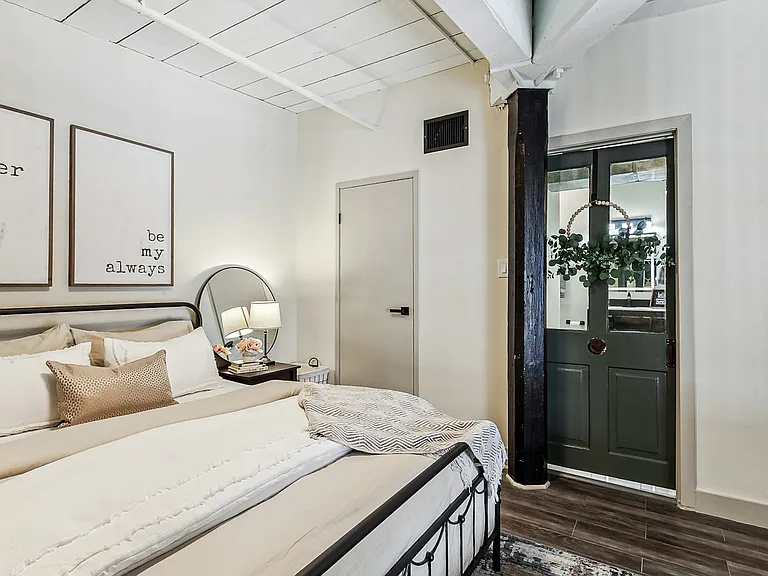 Bed 3 - Loft w/ En Suite Bathroom