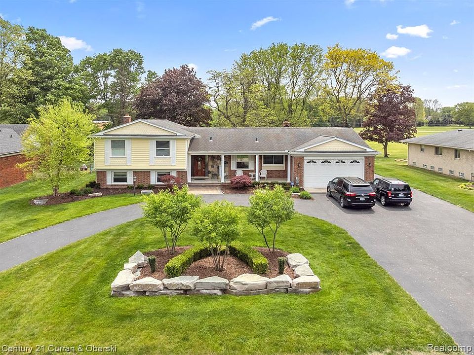 32051 Balmoral Dr, Livonia, MI 48154 Zillow