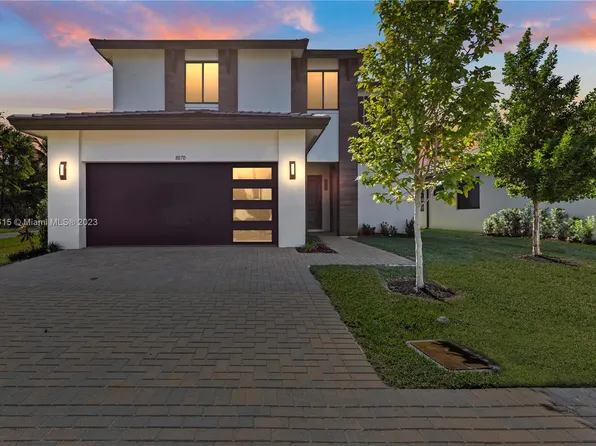 8070 NW 47th Ter, Doral, FL 33166