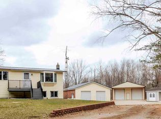 5172 N Stark Rd, Hope, MI 48628