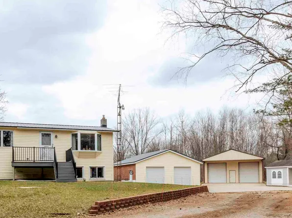 5172 N Stark Rd, Hope, MI 48628