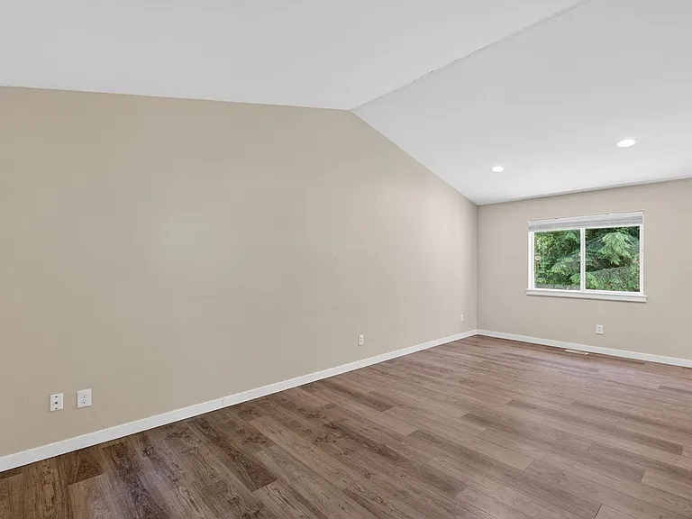 1574 SE Nylace Ln — Photo 8