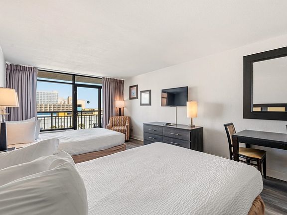 5th image of 1501 S Ocean Blvd. #703