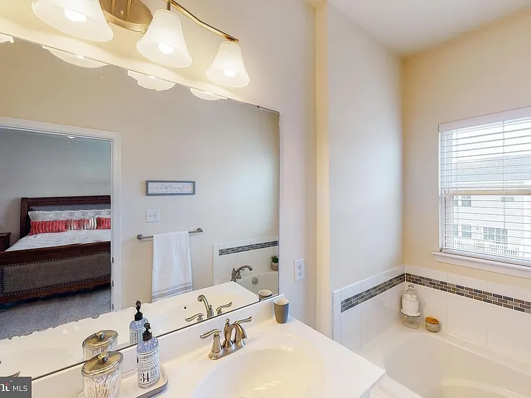 213 Quarry Point Rd — Photo 10
