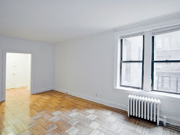 2nd image of 4315 46th St APT C1