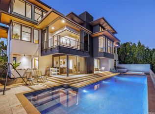 2960 Laola Pl, Honolulu, HI 96813